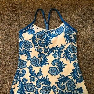 Lululemon Athletica Tank top with bra w/o tag